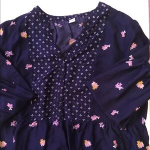 Old Navy top